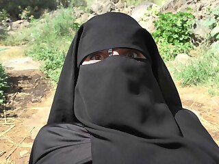 Elena Vega & Max Dior anent Jizm Beyond everything Her Niqab - Porncz